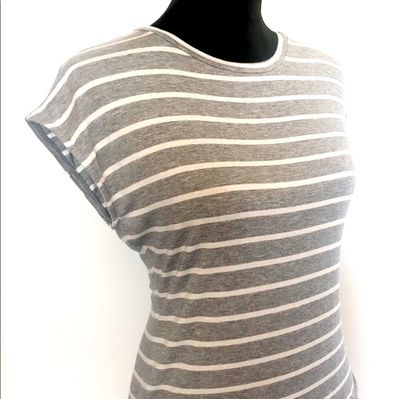 BANANA REPUBLIC | grey and white striped top.  size M NWOT - Picture 2 of 14